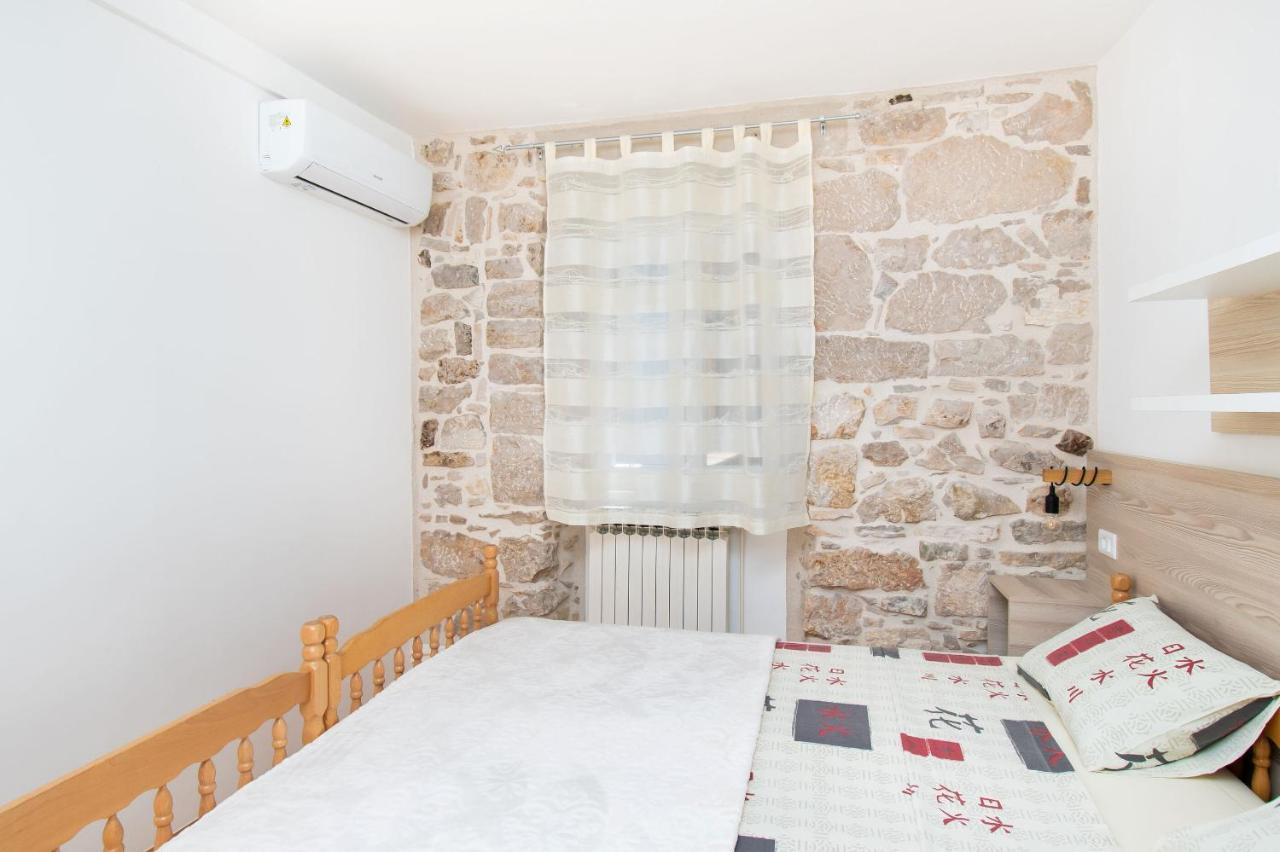Apartment Julija Vodice Exterior foto